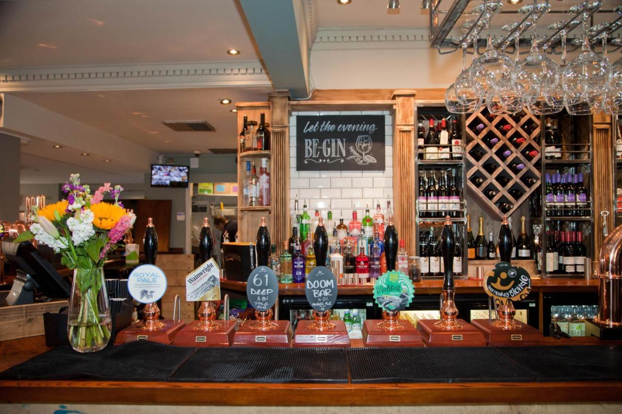 The Royal Hotel Bolton-le-Sands エクステリア 写真
